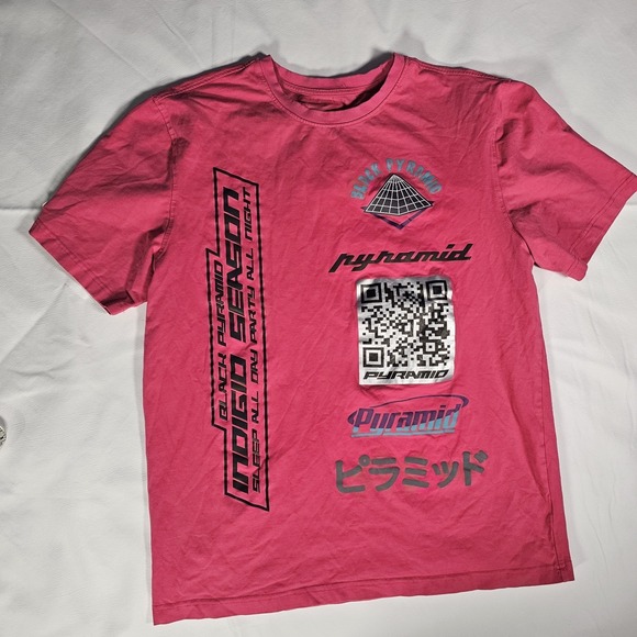 Black Diamond Other - Black Pyramid Pink Graphic T Shirt Mens Large QR Code Streetwear Tee Chris Brown